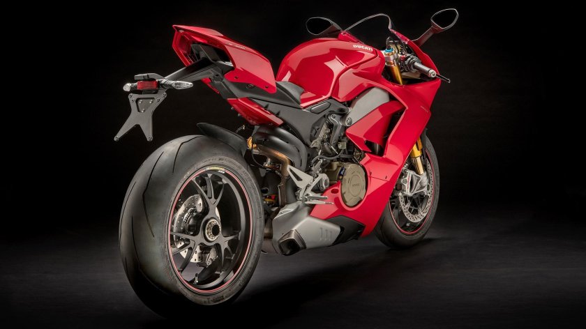 Мотоцикл ducati panigale v 4
