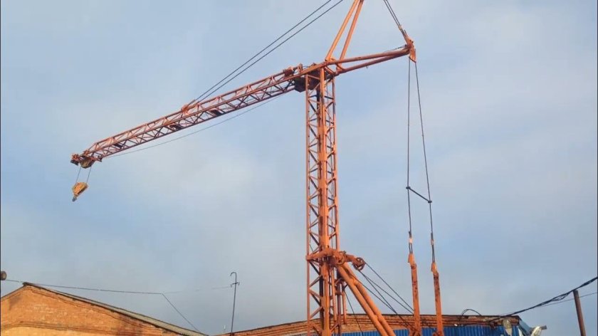 Автокран МКАТ-40