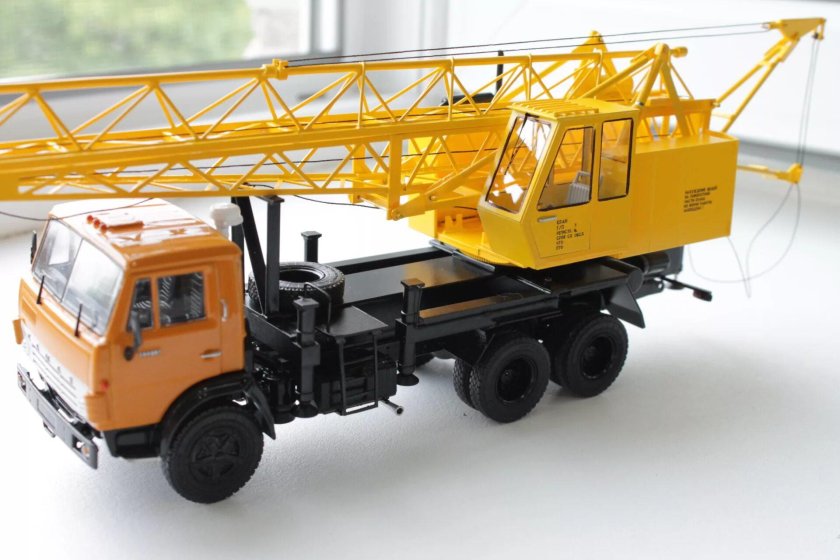 Камаз автокран 1 43