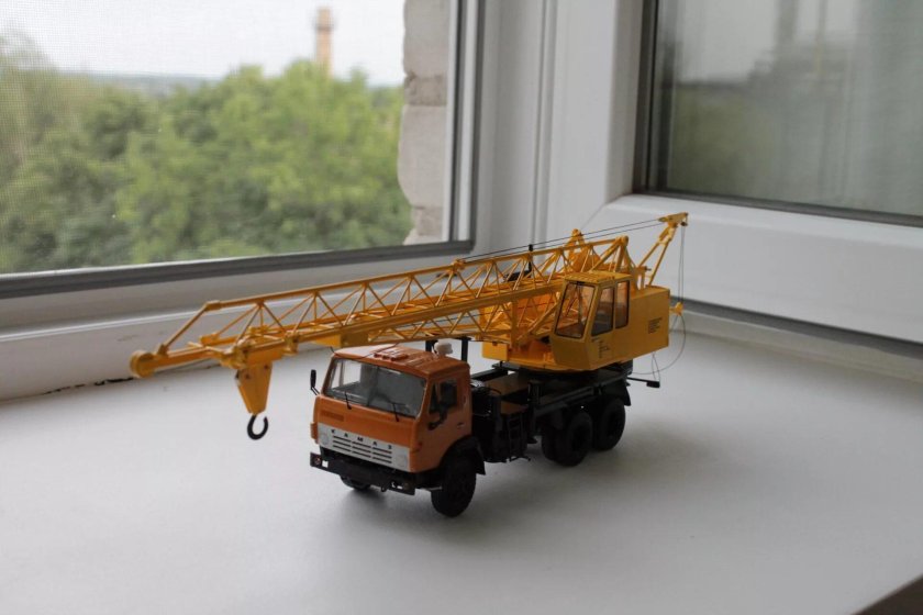 Автокран АБКС 6