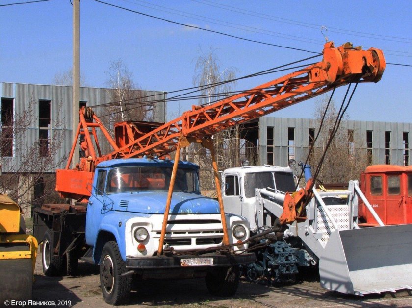 Автокран ЗИЛ КС-2561