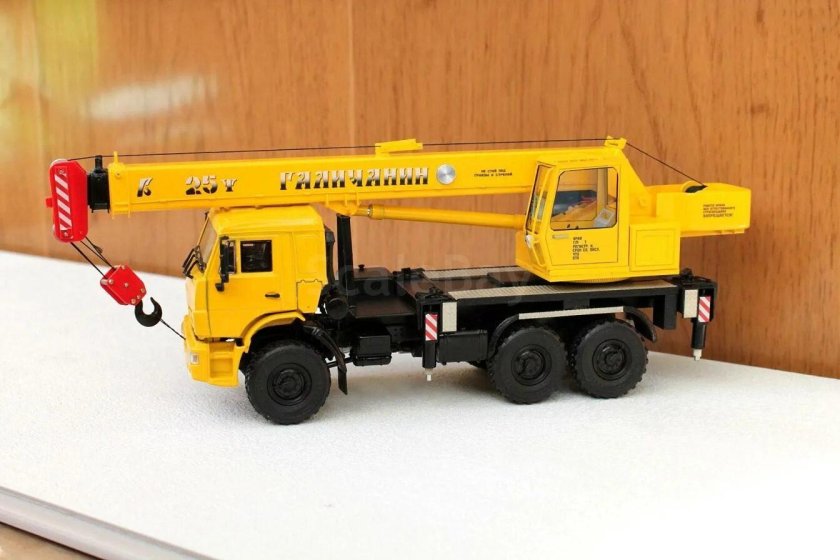 КАМАЗ 43 118 автокран