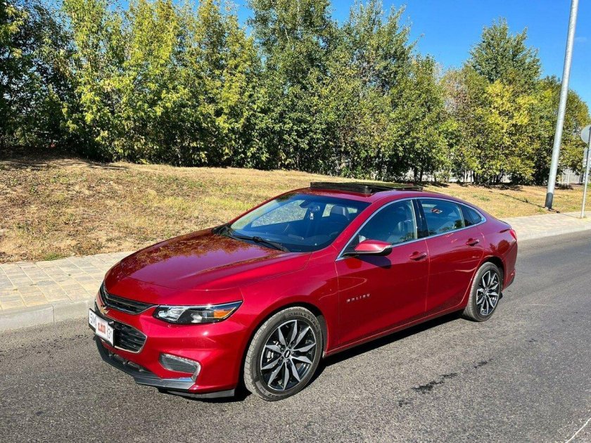 Chevrolet Malibu 2018 Red