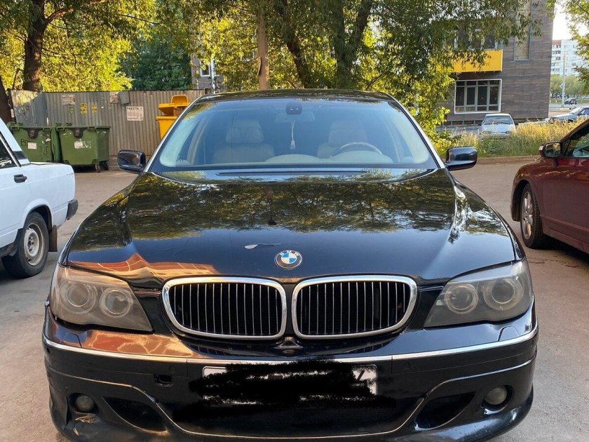 БМВ 740 2007