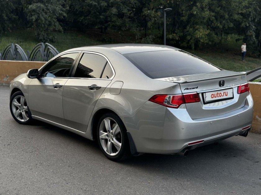 Honda accord viii