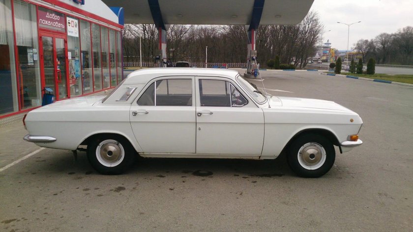 ГАЗ 24 Волга белая
