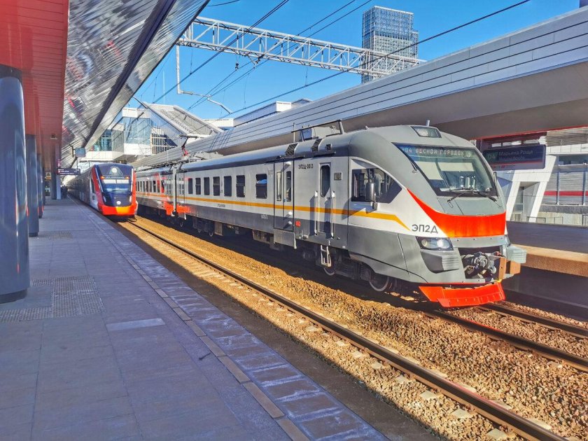 Электропоезд эп 2 д