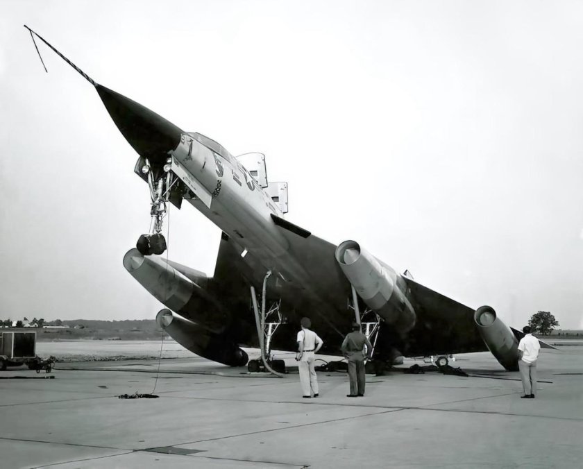 Б-58 бомбардировщик хастлер