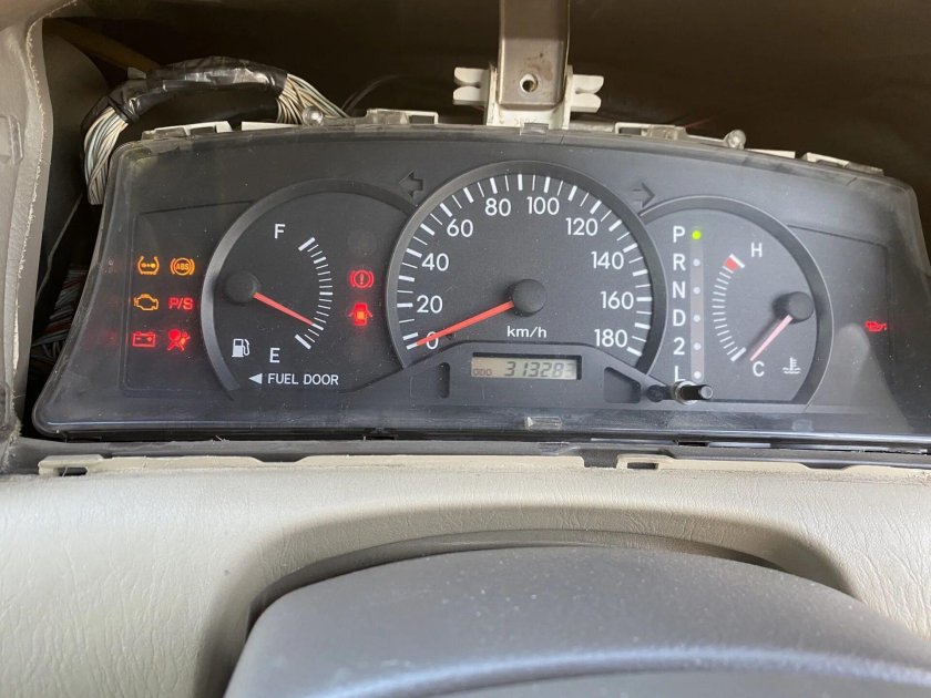 Панель приборов Toyota Corolla 120