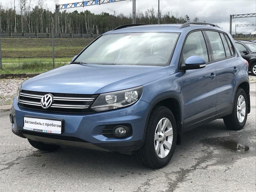 VW Tiguan 2012 синий