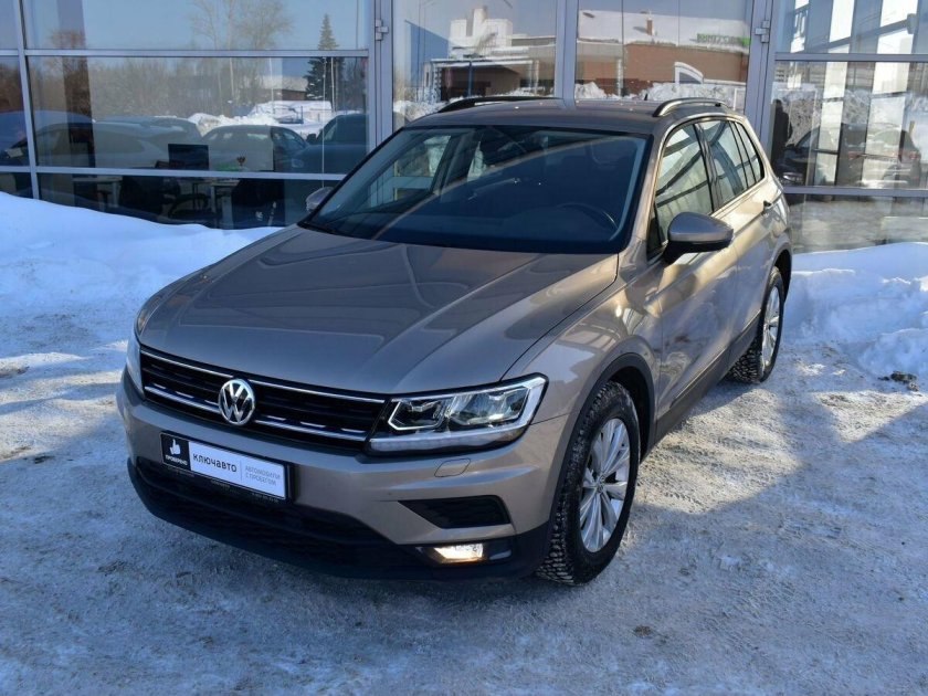 Volkswagen tiguan 2018 бежевый