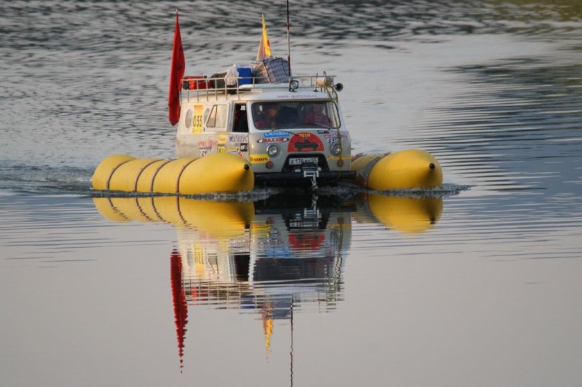 Плавающий УАЗ Буханка