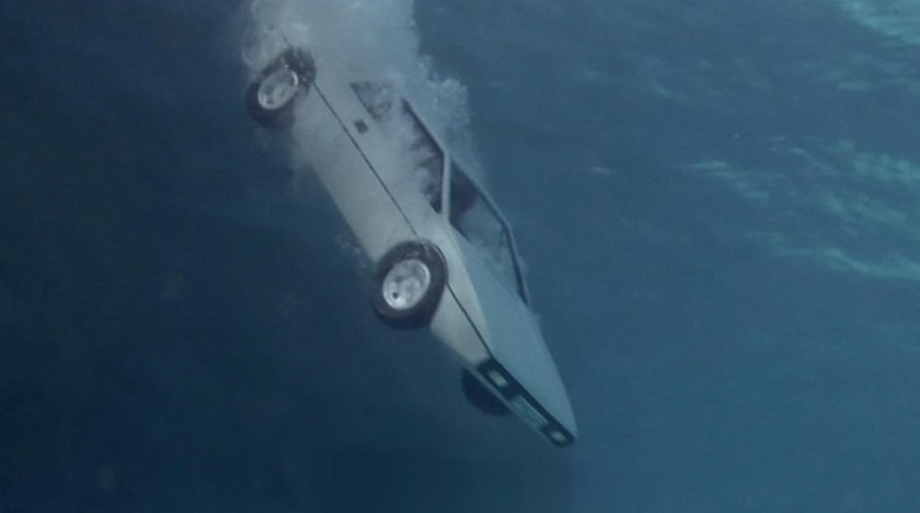 Lotus Esprit Submarine