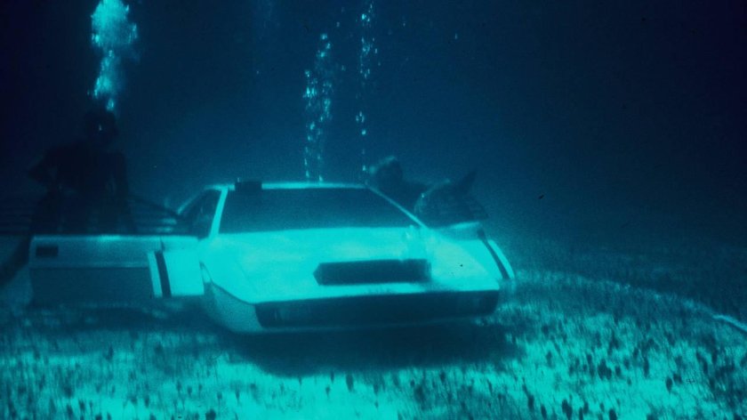 Lotus Esprit субмарина