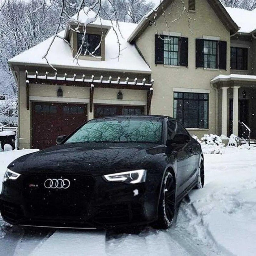 Audi rs5 черная