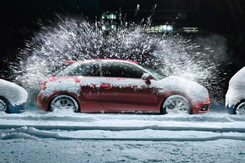 Машина зимой