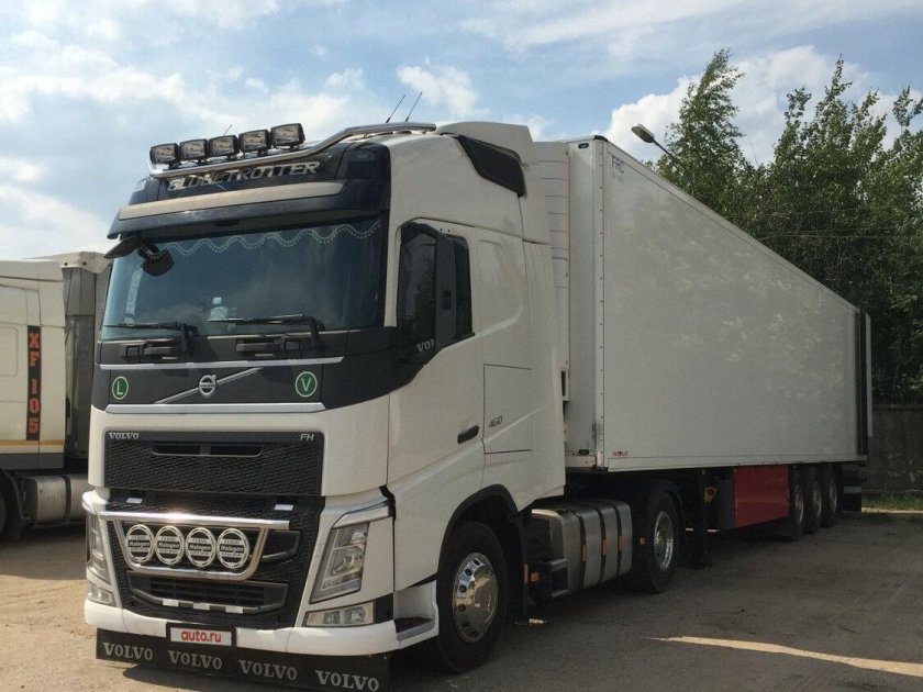 Volvo FH 460 С полуприцепом