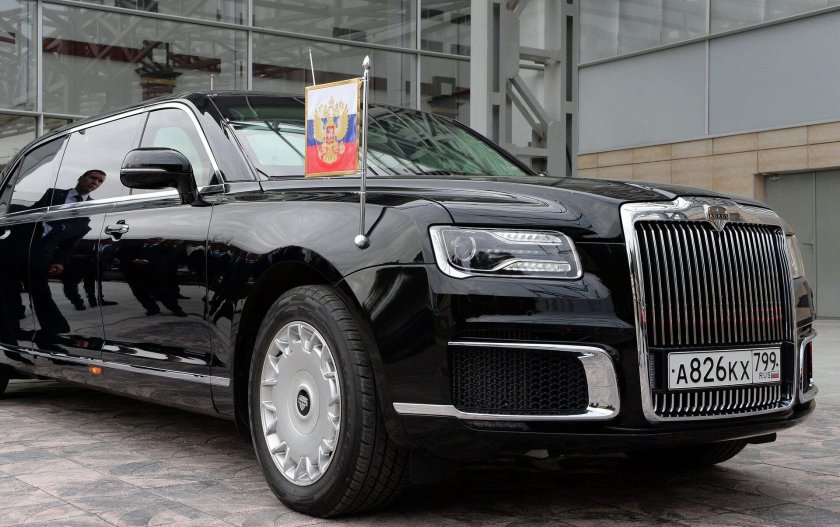 Аурус лимузин президента