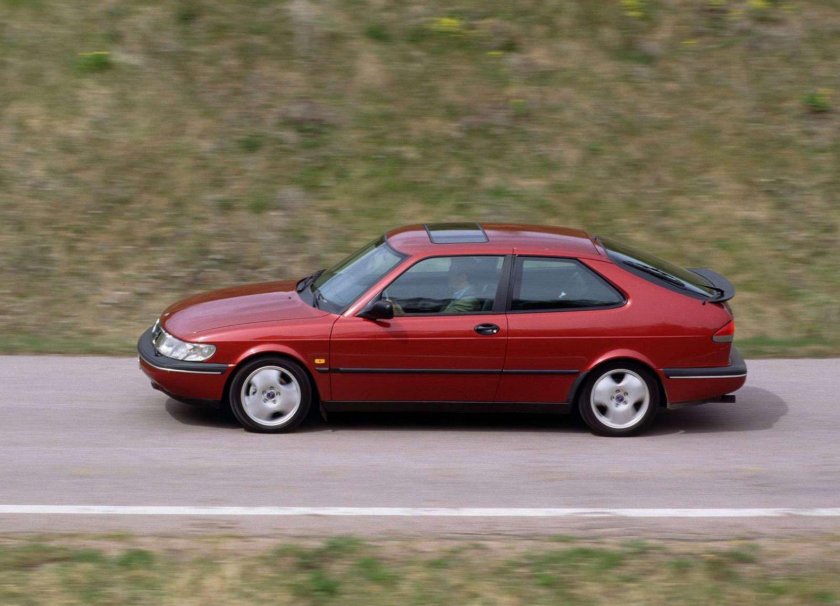 Сааб 900 купе