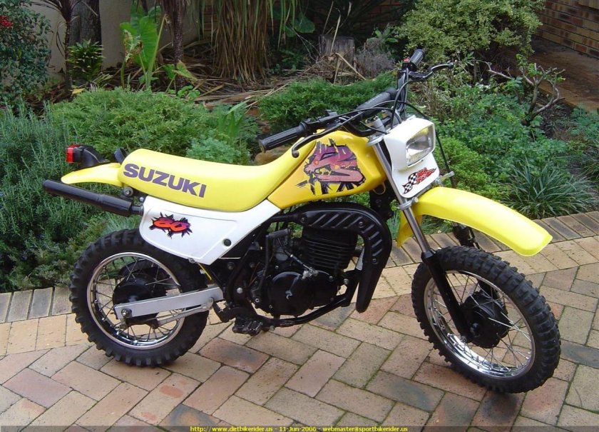 Suzuki ds80