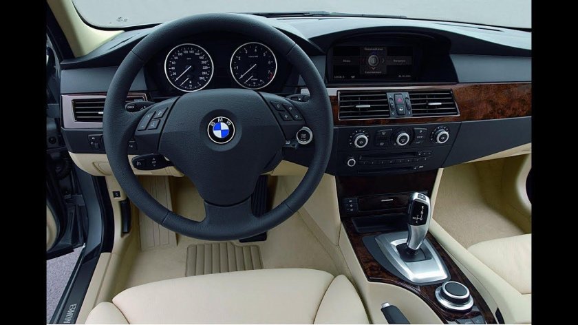 BMW e60 530i салон