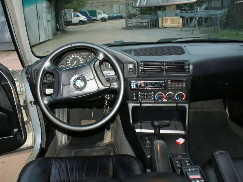 BMW 525 1995 салон