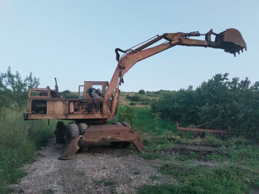 Эо 3323 экскаватор