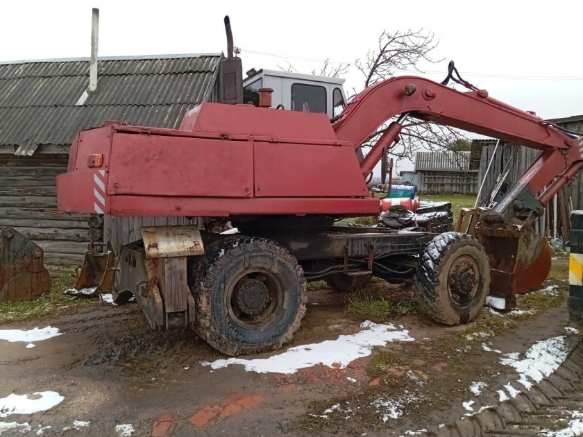 Экскаватор калининец эо 3323