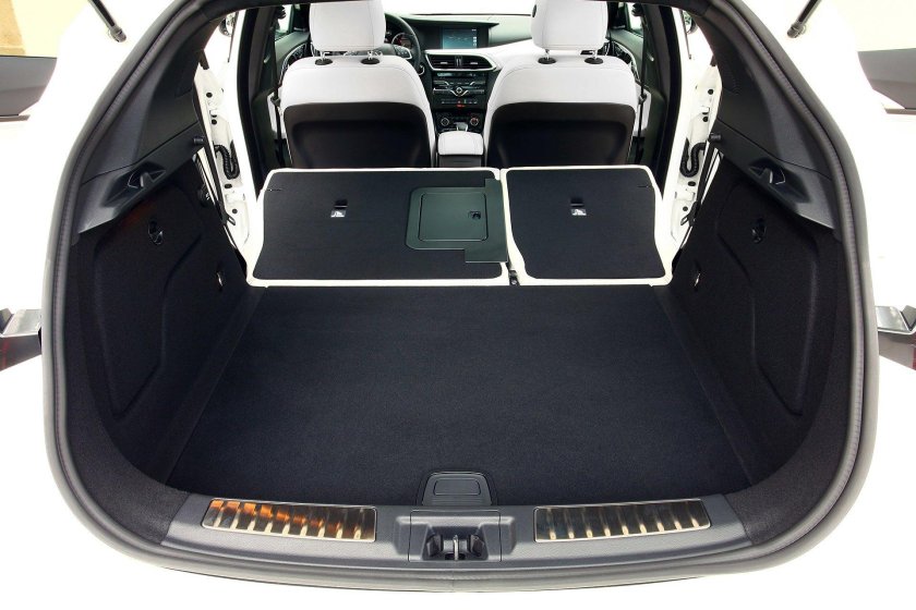 Багажник Инфинити q50