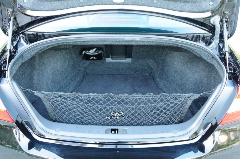 Багажник Infiniti m37 багажник