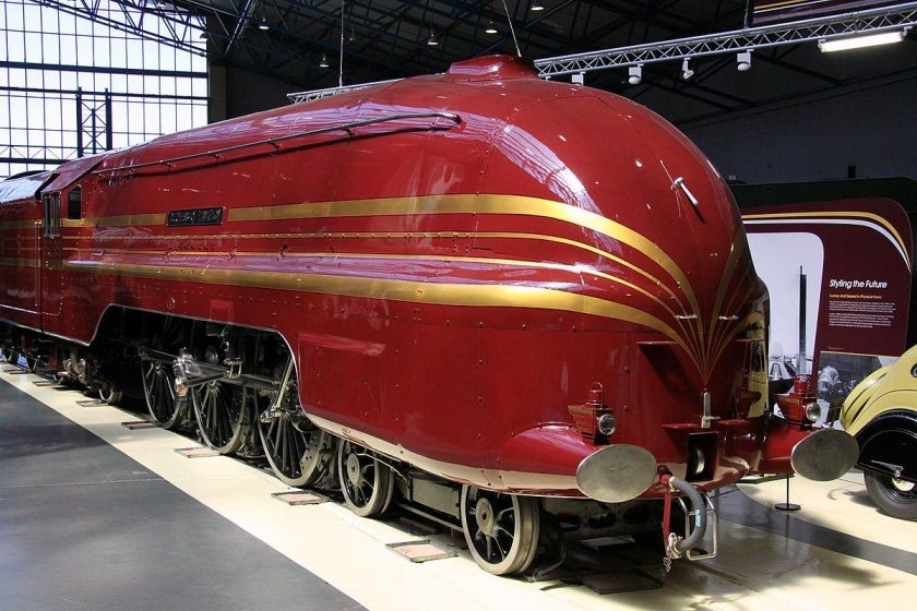 Локомотив LMS Coronation class