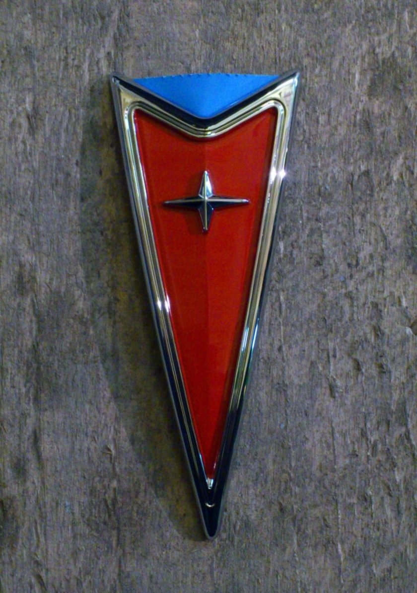 Понтиак Вайб знак