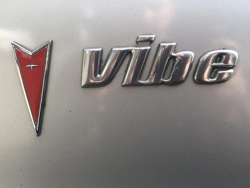 Pontiac vibe логотип