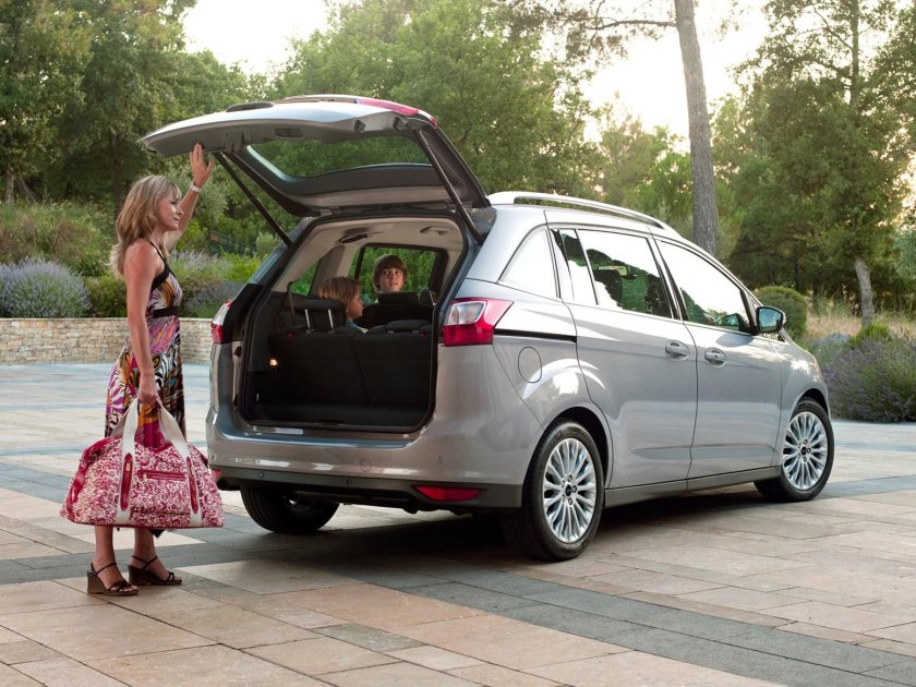 Ford Grand c Max 2011