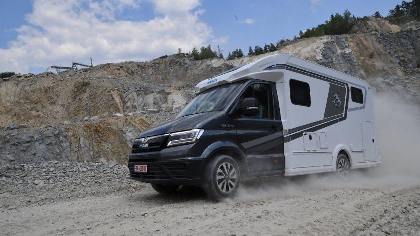 Knaus van ti Plus 700 LF 4x4
