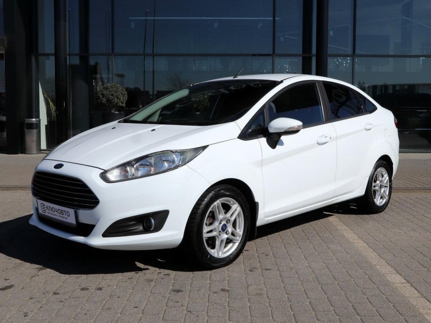 Форд фиеста 2015 года