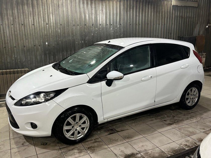 Форд фиеста 2010г