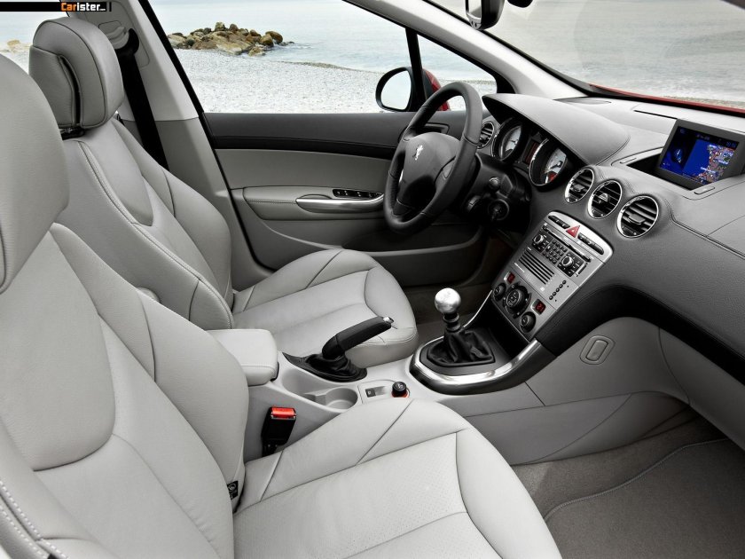 Пежо 308 белая салон