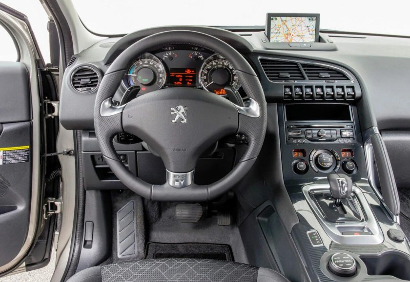 Peugeot 3008 салон