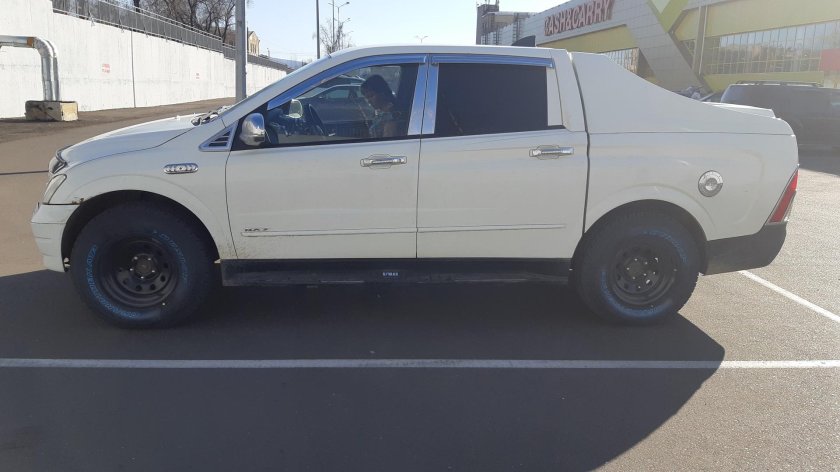 SSANGYONG Actyon Sports на 33 колесах