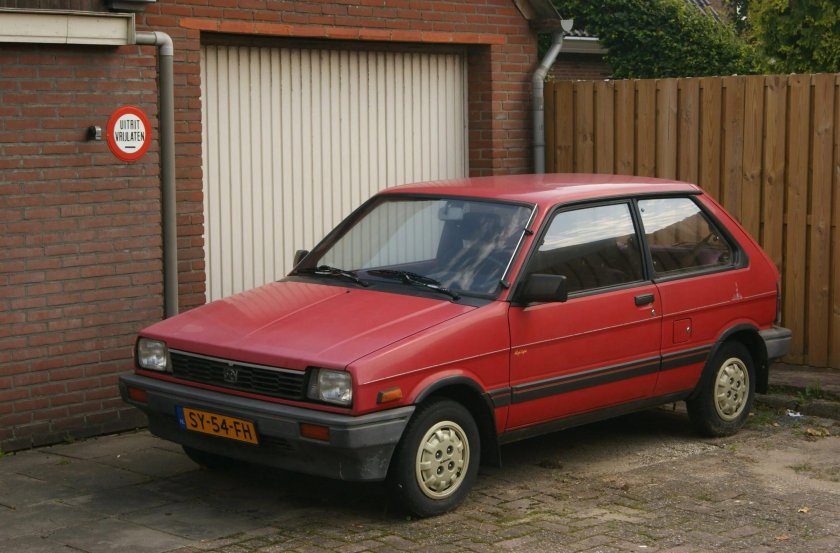 Субару Джасти 1989