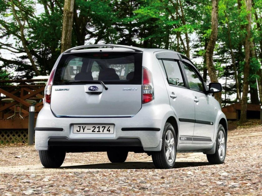 Subaru Justy 1