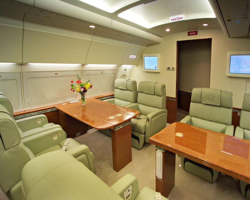 Самолет президента Украины салон самолета