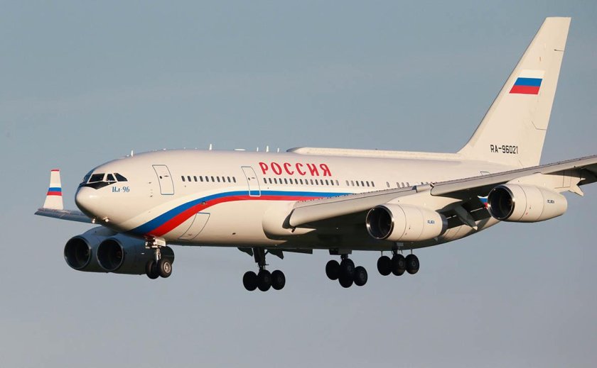 Самолет президента РФ ил-96-300