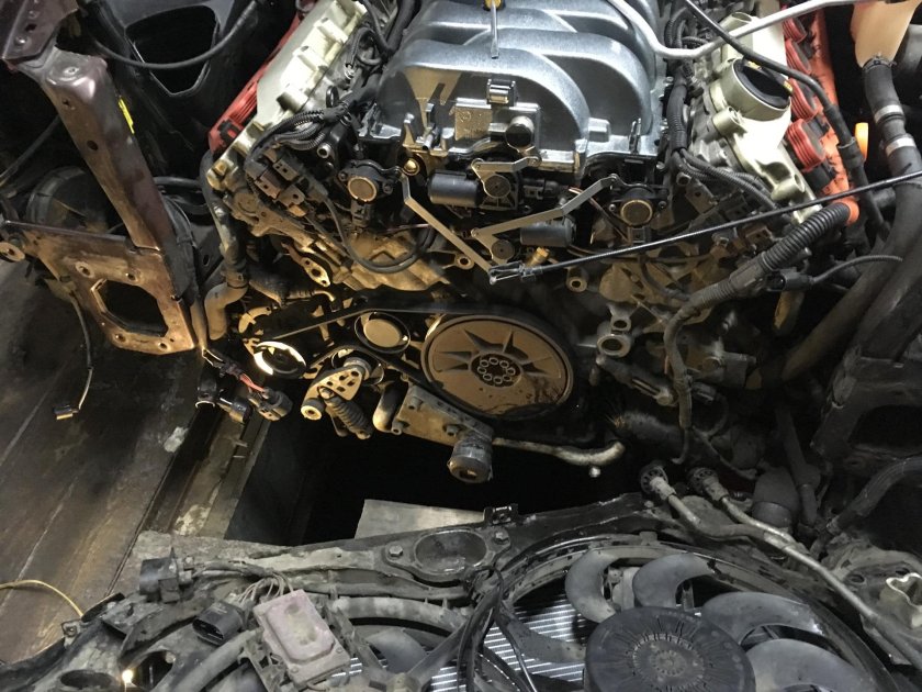 Термостат Ауди а8 д4 4.2 FSI