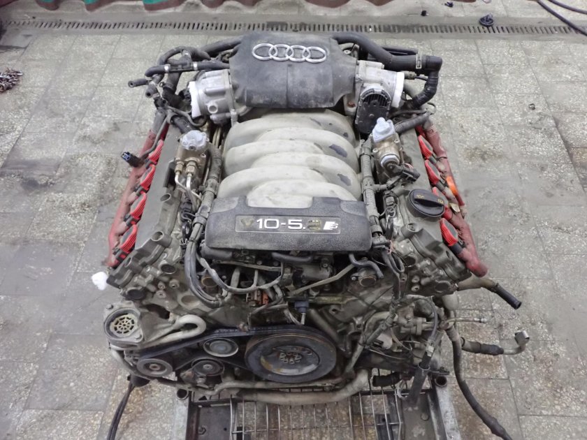 Audi v8 4.2