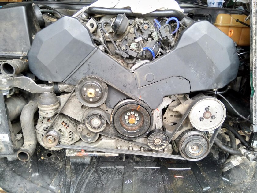 Приводной ремень Ауди а8 4.2