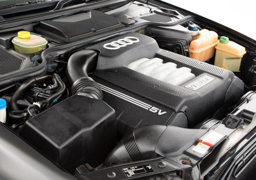 Ауди s8 d3 подкапотка