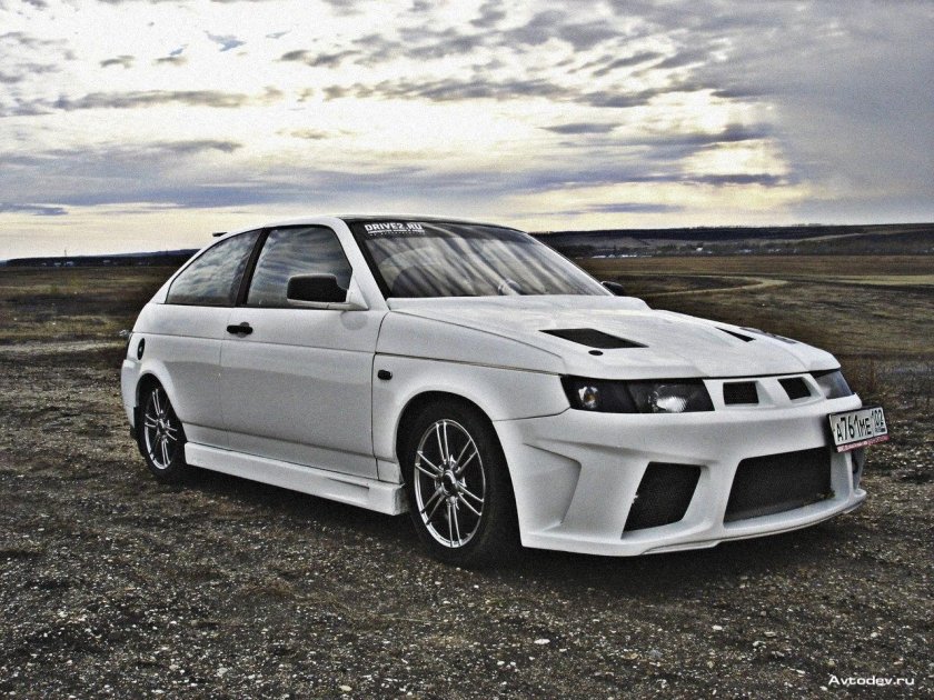 Тюнинговый ВАЗ 2112