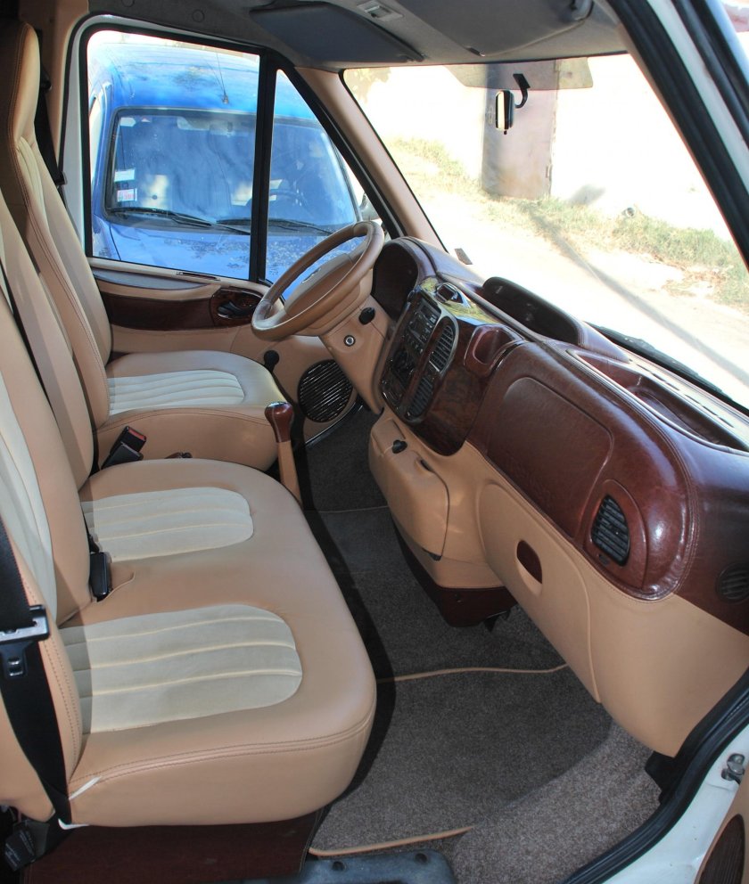 Ford Transit 1996 салон